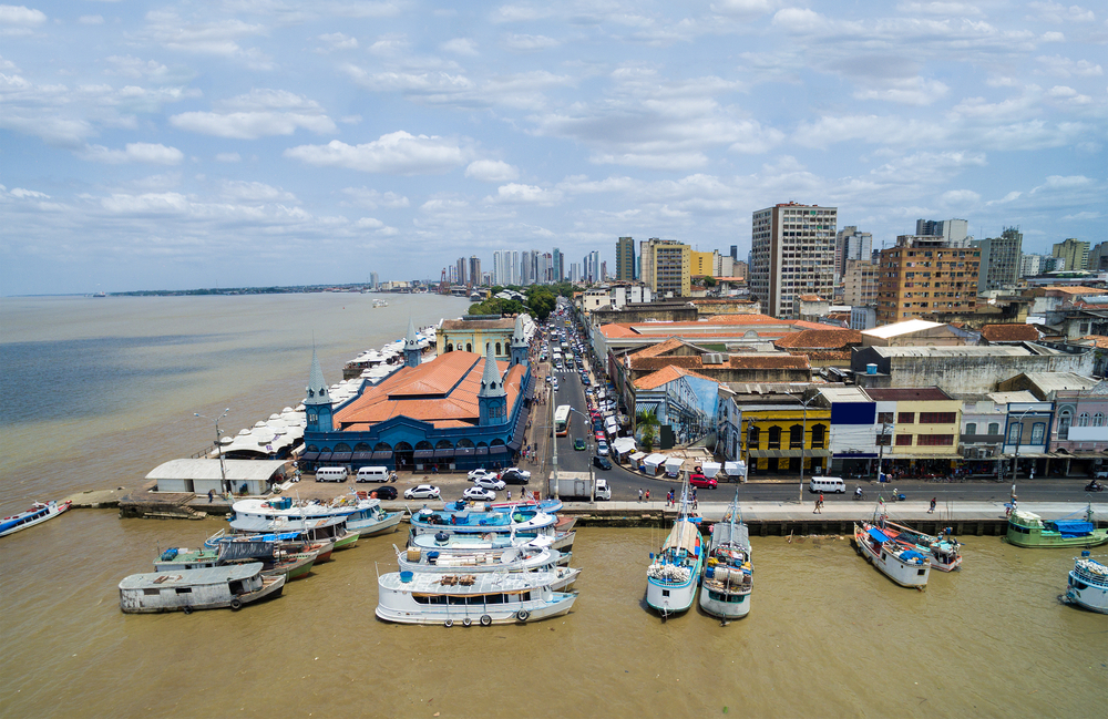 Belem  vue bateaux dans le port