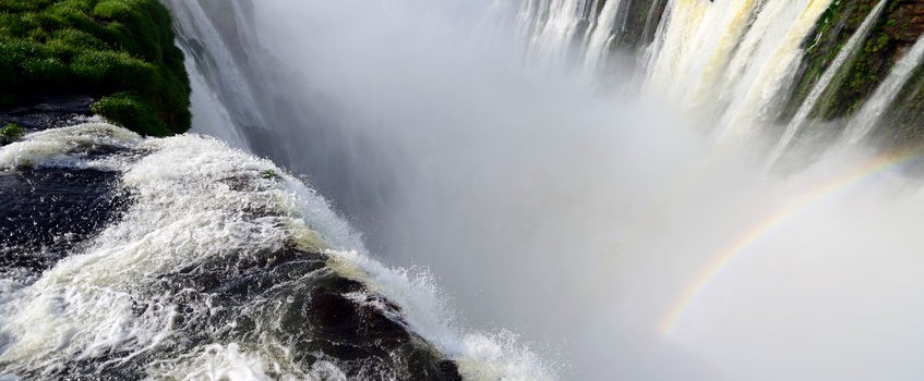 Chutes d'Iguaçu arc-en-ciel Brésil
