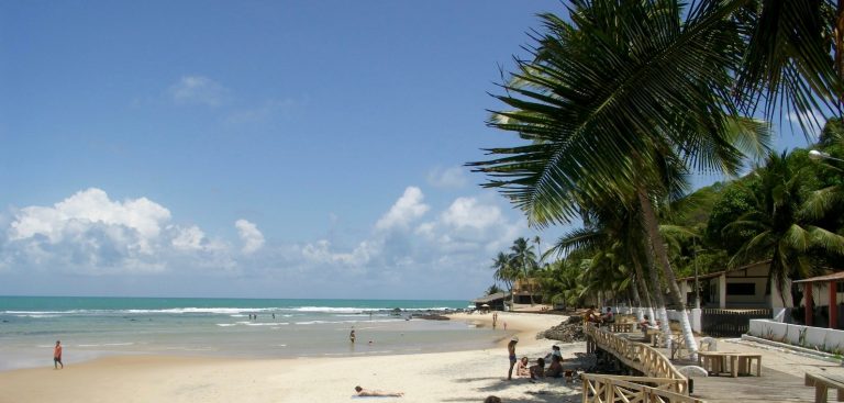 bain de soleil plage de Pipa