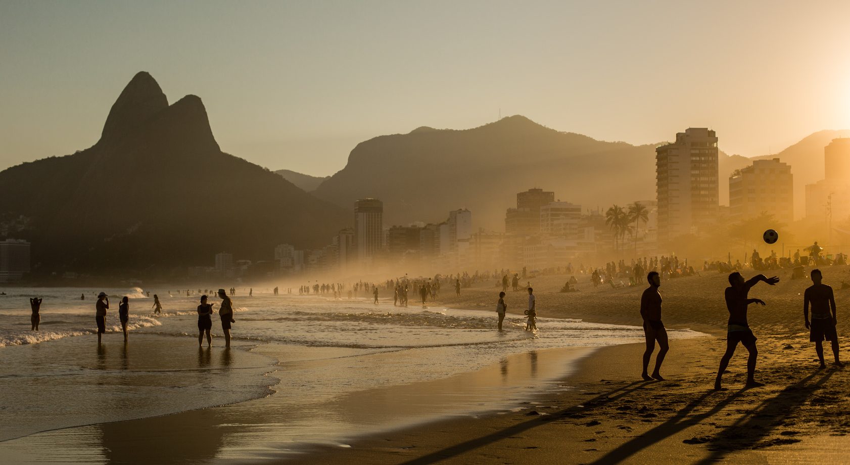 Altinha no final de tarde