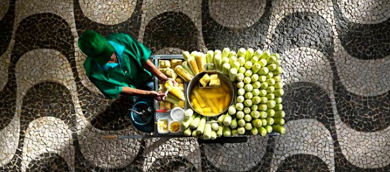 vue du dessus vendeur de rue à Rio.