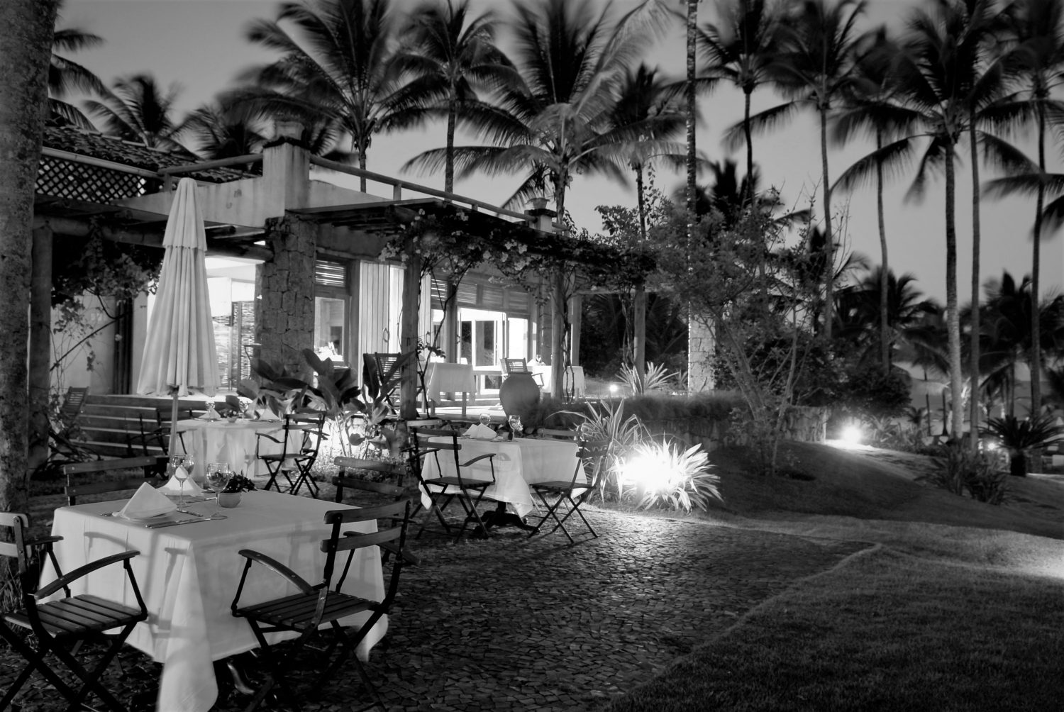 Vue extérieur du restaurant au Txai Itacaré à Bahia au Brésil.