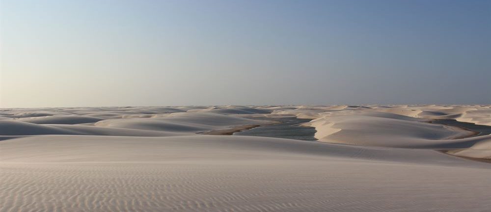 vue du désert des Lençois dans le Maranhão au Brésil.