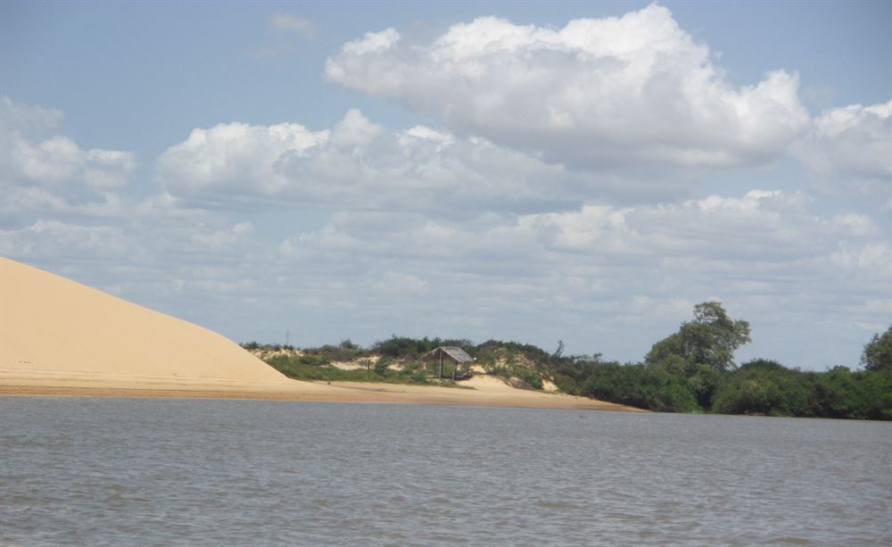 vue du rio preguiças entre Atins et Barreirinhas.